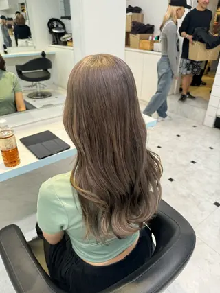 ロング カラー 🤎モテ髪&透明感 ミルクティー🥣🤎のヘアスタイル