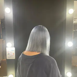 ショート Ayumi 羽エクステ/ブリーチのヘアスタイル