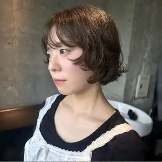 ショート パーマ 伊藤ほのか/柔らかパ ーマ/ダブルカラーのヘアスタイル