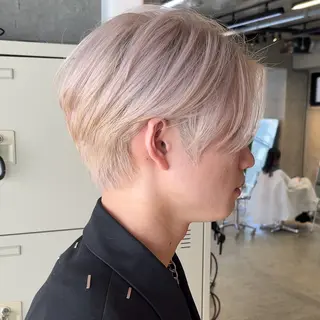 カラー ウルフ/レイヤー/ ブリーチカラーのヘアスタイル
