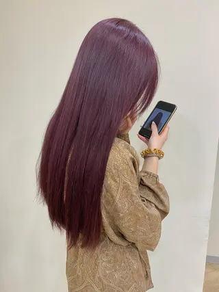 カラー マルヤマ ナナのヘアスタイル