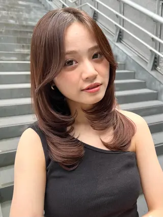 セミロング カラー ブリーチしない暖色 カラー🥀杉 優菜のヘアスタイル