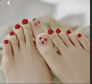 ネイル Luna ri..のネイルデザイン