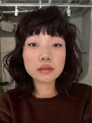 ミディアム 宮田 眞咲のヘアスタイル