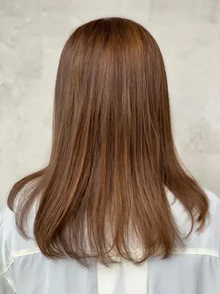 セミロング カラー イケダ ハルカのヘアスタイル