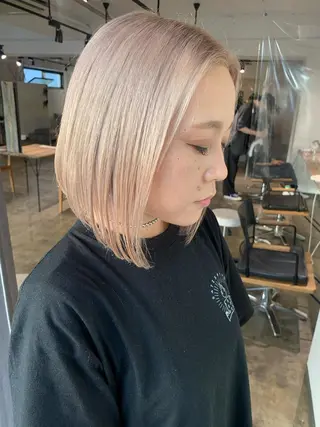 ミディアム カラー ✨艶ブリーチカラー ✨四ノ宮裕己のヘアスタイル