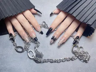 ネイル RAFFINE haru🦋🩵のネイルデザイン