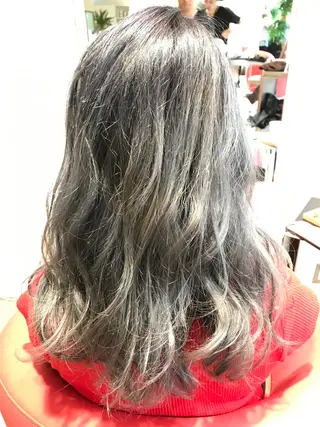 ロング カラー 田中 光のヘアスタイル