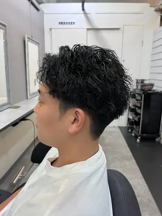 ショート パーマ メンズ ダブルカラー メンズパーマ大成のヘアスタイル