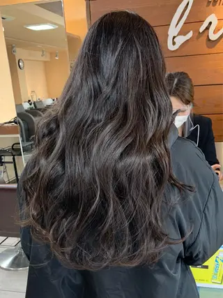 ロング レイヤー/艶髪カラー 森本くるみのヘアスタイル
