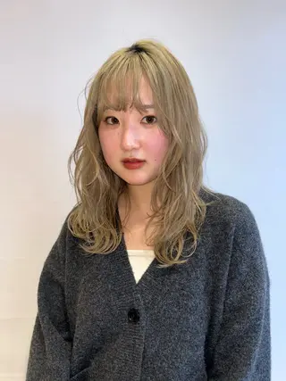 セミロング カラー 🩷愛咲🩷レイヤー /透明感カラーのヘアスタイル