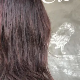 ミディアム 飯塚 七海のヘアスタイル