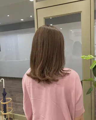 ミディアム 平松 里穗のヘアスタイル