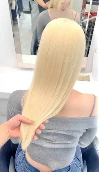 ロング カラー ハイトーンカラー💞 くるみ🎀のヘアスタイル