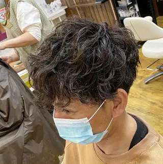 パーマ メンズ 原田 涼矢のヘアスタイル