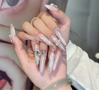 ネイル D-BEAUTY Nailsalonのネイルデザイン