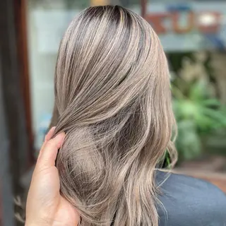 セミロング カラー ヘアアレンジ Hikari /京都駅美容室のヘアスタイル