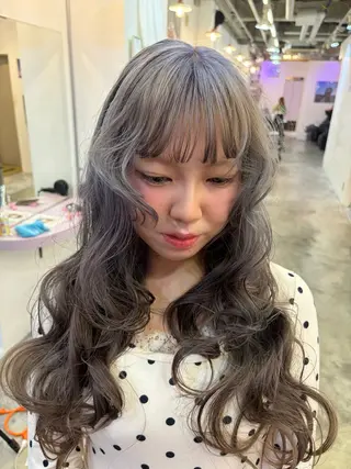 ロング カラー ness 一花のヘアスタイル