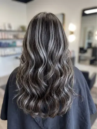 カラー 11万フォロワー 浜田貫太郎✨️のヘアスタイル