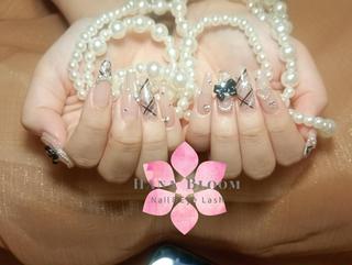 ネイル HanaBloom Nail🎀RINAのネイルデザイン