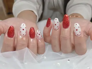 ネイル BURGUNDY ジョイシーのネイルデザイン