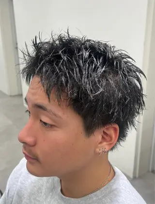 ショート スパイキーショート 長谷野真吾のヘアスタイル