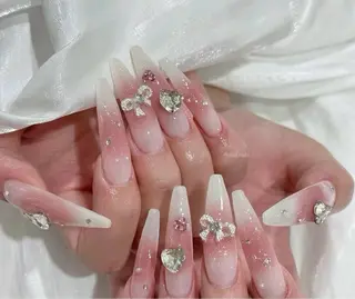 ネイル Yuna NAILSのネイルデザイン