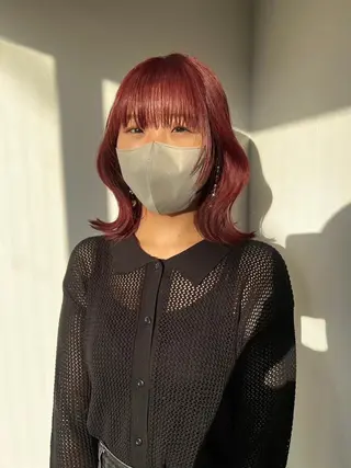 ミディアム カラー 艶髪ハイトーン✨ 🩷AMI🩷のヘアスタイル