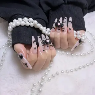 ネイル M2 BEAUTY サロンのネイルデザイン
