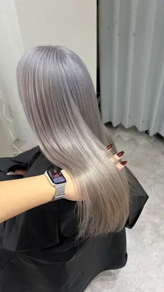 ロング カラー 艶髪✖️ハイトーン 🫧YURIA🫧のヘアスタイル