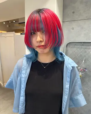 ミディアム ブリーチ特化/ 派手髪/デザイン🎨のヘアスタイル