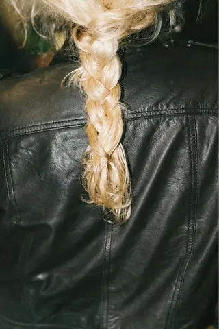 ロング コテ巻き風パーマ 縮毛矯正が得意のヘアスタイル