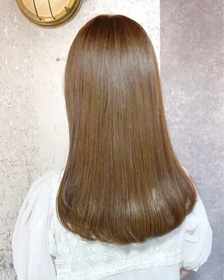 ミディアム 🫧小顔顔周りカット レイヤー/縮毛/白倉のヘアスタイル