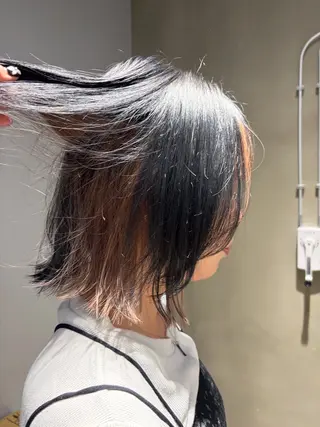 ショート カラー 仲里 彩生のヘアスタイル