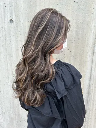 カラー 前田 匡蔵のヘアスタイル