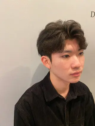 パーマ メンズ 似合う髪型見つけます AYAKAのヘアスタイル