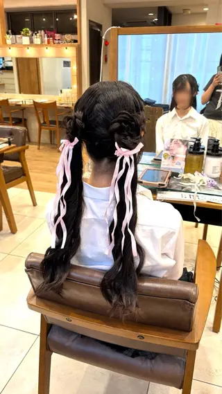 ロング ヘアアレンジ 🐈‍⬛なおカラーモ デル様募集中🎀のヘアスタイル