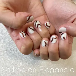 カラー ネイル Elegancia. Hiromiのネイルデザイン