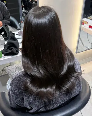 カラー koharu🥣🤎 カット/縮毛矯正のヘアスタイル