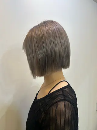 ショート カラー ブリーチなしベージュ /ヘアセット/ミユのヘアスタイル