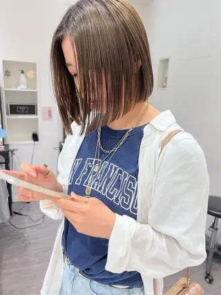 ミディアム トップスタイリスト/ アユミのヘアスタイル