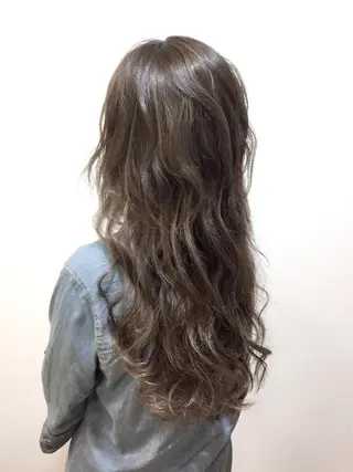 ロング カラー 海外風レイヤーカット 👑店長 平松 由のヘアスタイル
