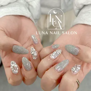 ネイル LUNA Nail salon💕のネイルデザイン