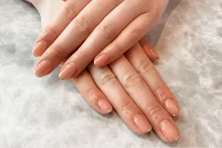 ネイル 長谷川 奈緒美のネイルデザイン