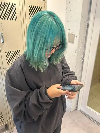 ミディアム 綺星 ハイトーン/デザインのヘアスタイル