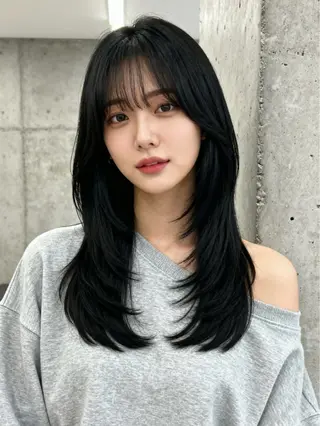 ミディアム 韓国レイヤーカット 🫧大阪梅田レイヤーのヘアスタイル