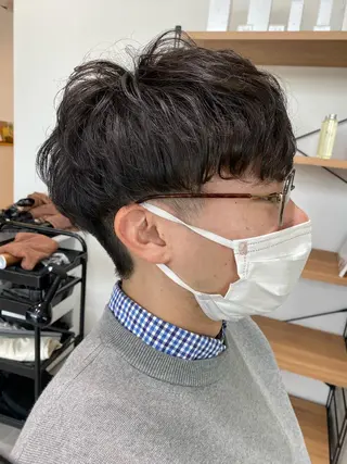 ショート パーマ メンズ 似合う髪型見つけます AYAKAのヘアスタイル