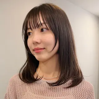 ミディアム カラー 顔周りレイヤー꙳⋆ ミディアム⌇SAKIのヘアスタイル
