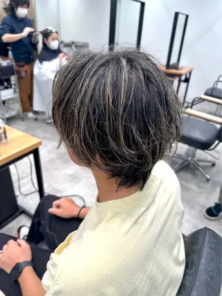 ショート カラー カラー専門美容師🤍 Manami🤍のヘアスタイル
