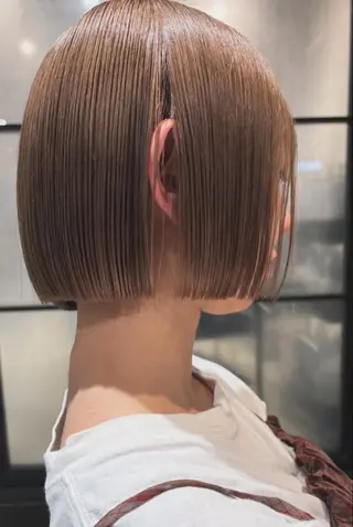 ショート カラー Juna✂️ レイヤー / ボブのヘアスタイル